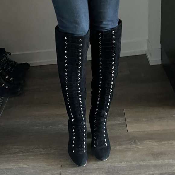 Gorgeous Lace Detail Black Suede Boots - Picture 2 of 8